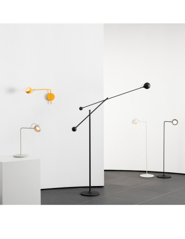 Stehleuchte Ixa Artemide | betz-designmöbel.ch