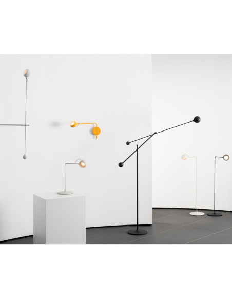 Leseleuchte Ixa Artemide | betz-designmöbel.ch
