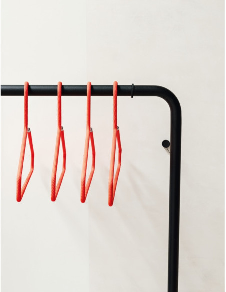 Wandgarderobe Curve von Schönbuch | betz-designmöbel.ch