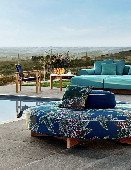 Ottoman Sail Out von Cassina |betz-designmöbel.ch.