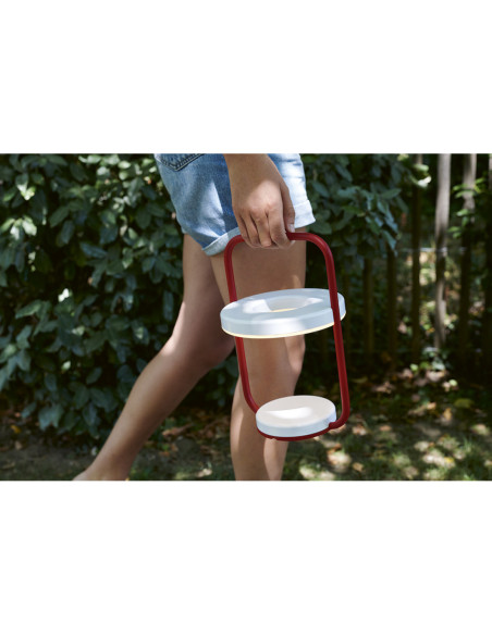 Mobile Leuchte Ulli von Fermob | betz-designmoebel.ch