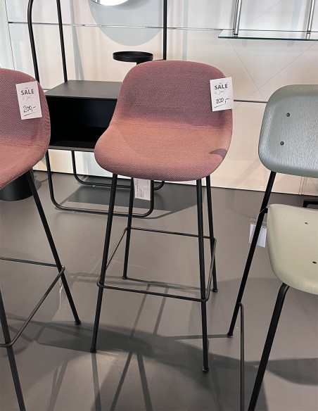 Barhocker Fiber Bar Stool Muuto Ausstellungsstück