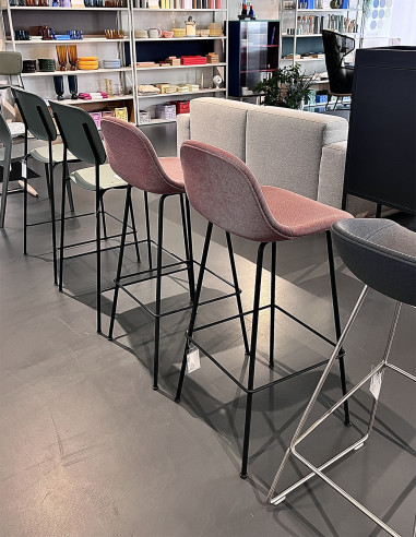 Barhocker Fiber Bar Stool Muuto Ausstellungsstück