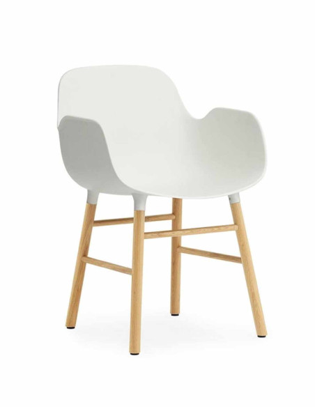Design Stuhl Form Armchair Wood von Normann Copenhagen | betz-designmöbel.ch