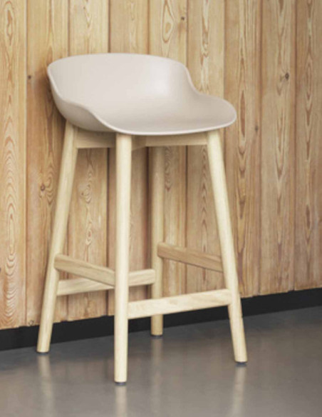 Hyg Barstool 75 cm Wood von Normann Copenhagen | betz-designmöbel.ch
