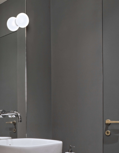 Wand-/Deckenleuchte Glo-Ball Mini von Flos | betz-designmoebel.ch