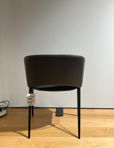 Stuhl Tusa 2261/B low von Zanotta Ausstellungsstück