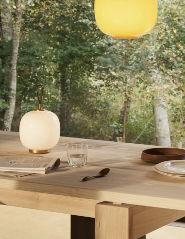 Tragbare Leuchte VL45 von Louis Poulsen | betz-designmöbel.ch