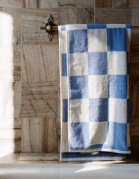 Badetuch Check Bath Towel von HAY | betz- designmoebel.ch