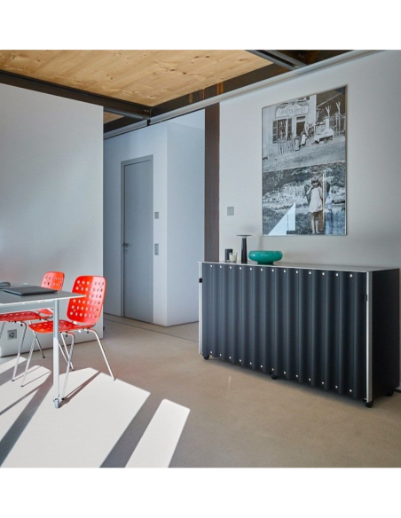 Faltvorhang-Sideboard Thut Möbel | betz-designmöbel.ch