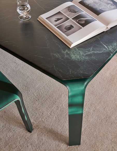 Tisch Cab Tab von Cassina | betz-designmöbel.ch