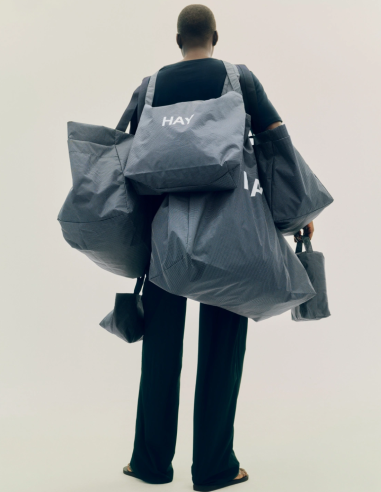 Tasche Grid Weekend Bag von HAY | betz-designmöbel.ch