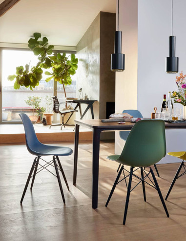 Eames Plastic Chair DSW RE von Vitra mit Ahorn-Untergestell | 6 Stück | betz-designmoebel.ch