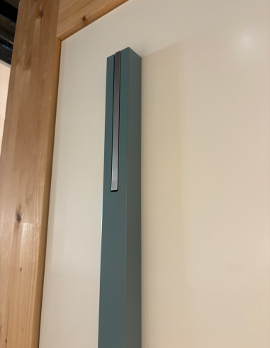Wandgarderobe Line von Schönbuch Ausstellungsstück