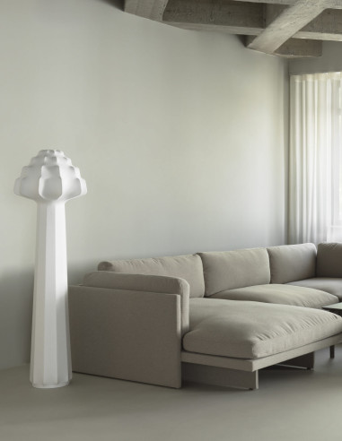 Stehlampe Phantom von Normann Copenhagen | betz-designmöbel.ch