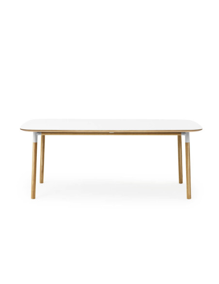 Tisch Form Gross von Normann Copenhagen | betz-designmöbel.ch.