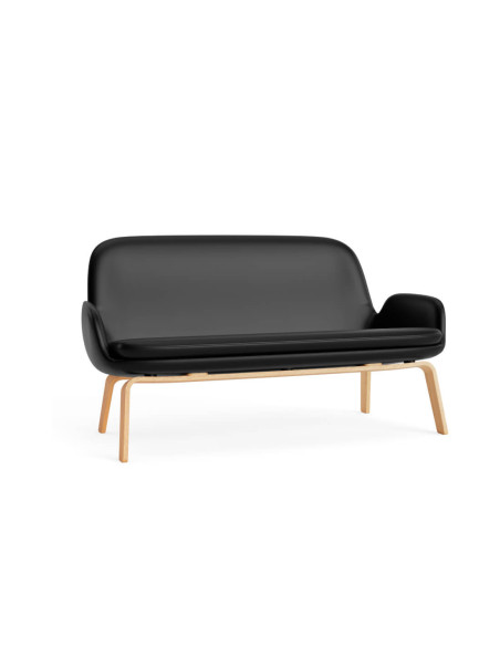 2-Sitzer-Sofa Era mit Holzgestell von Normann Copenhagen | betz-designmöbel.ch