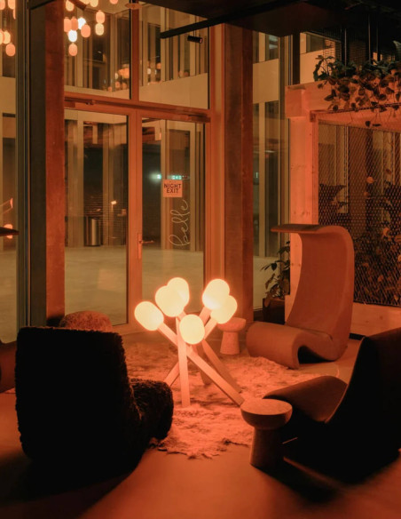 Stehleuchte Fireplace von GRAU | betz-designmöbel.ch