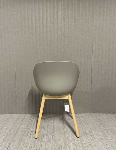 Stuhl About a Chair AAC 212 von HAY Ausstellungsstück