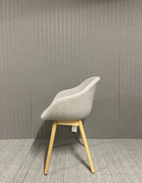 Stuhl About a Chair AAC 213 von HAY Ausstellungsstück