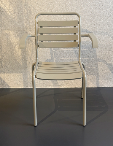 Gartenstuhl klassisch von Atelier Alinea Ausstellungsstück