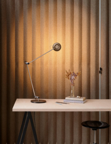 Tischleuchte IRIO T von Baltensweiler | betz-designmöbel.ch
