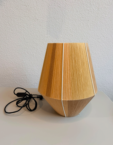Tischleuchte Bonbon von HAY Ausstellungsstück