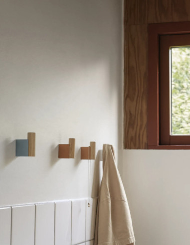 Kleiderhaken Attach Coat Hook von Muuto | betz-designmöbel.ch