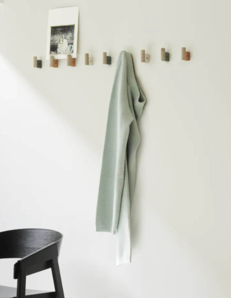 Kleiderhaken Attach Coat Hook von Muuto | betz-designmöbel.ch