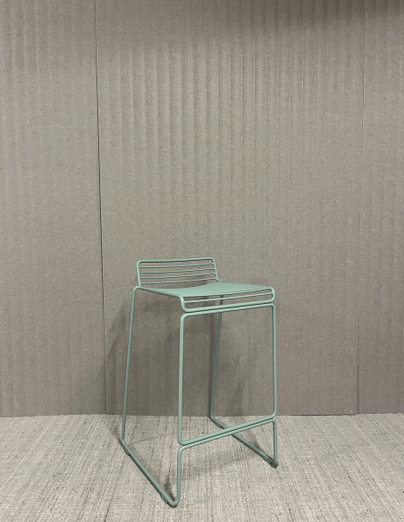 Barhocker Hee Bar Stool H65 von HAY Ausstellungsstück