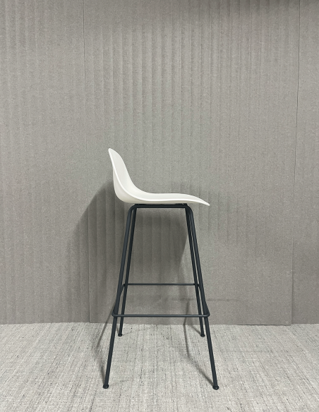 Barhocker Fiber Bar Stool von Muuto Ausstellungsstück